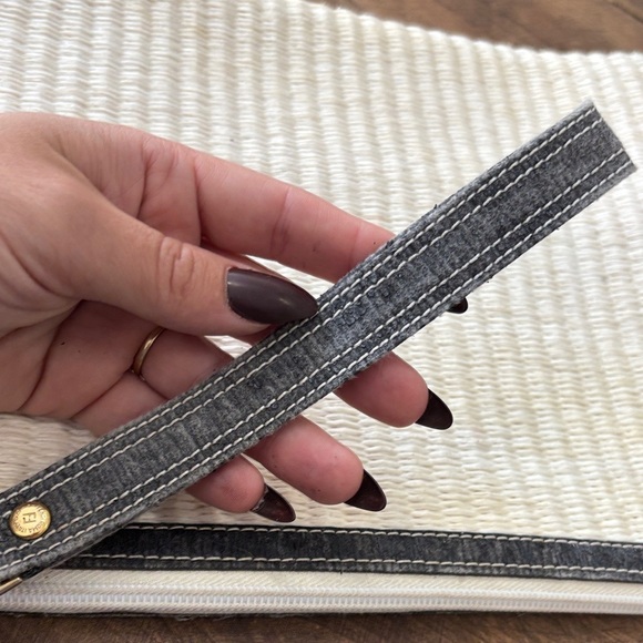 Fendi Black and Cream Clutch with certificate of origin - Picture 8 of 15